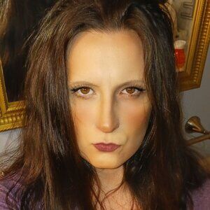 Meet your Posher, Desirae